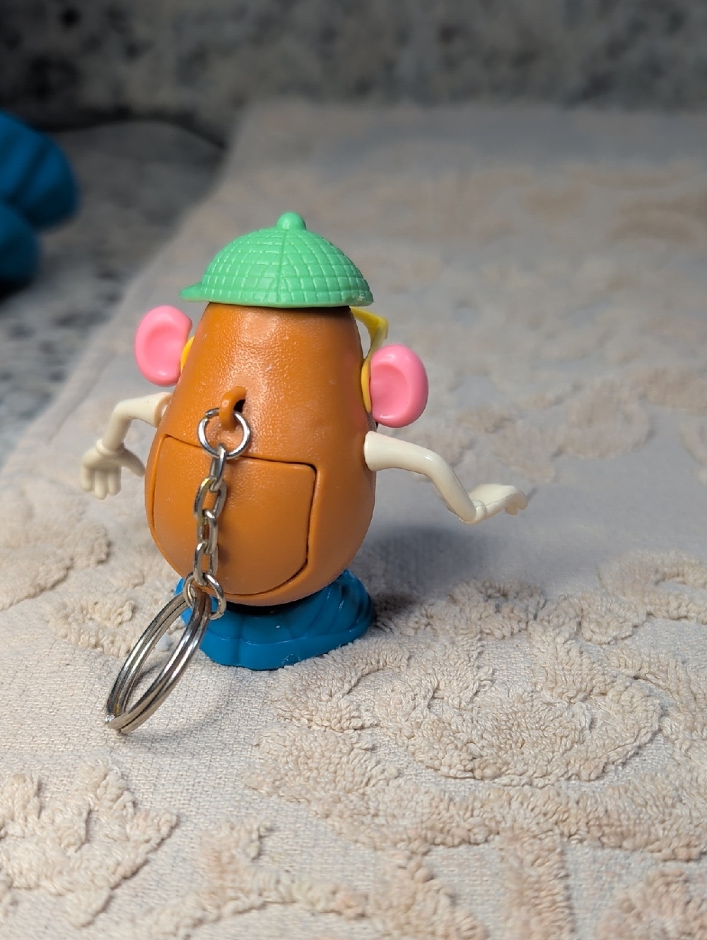 Vintage Mr. Potato Head Keychain With Parts - Picture 2 of 4